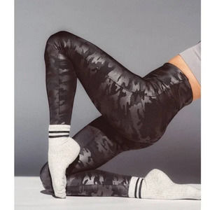 SPANX Faux Leather Leggings Medium Matte Black Camo High Rise Skinny Compression